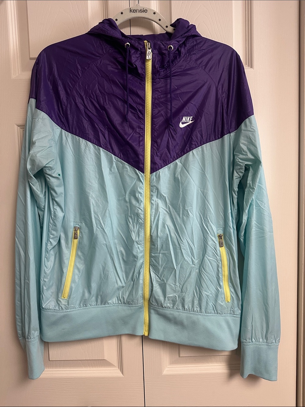 Nike Two-Tone Hooded Windbreaker Jacket in Purple and Light Blue